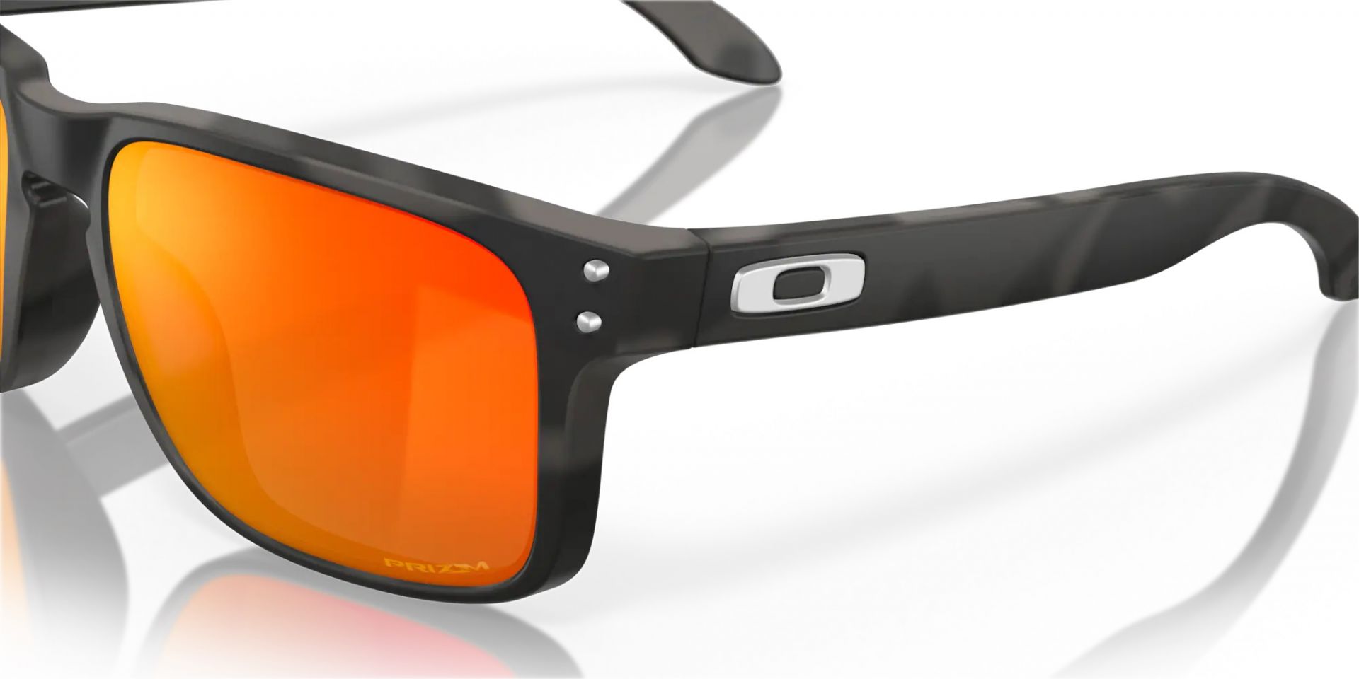 Oakley Holbrook